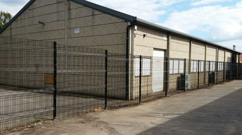 Uniform Mesh Fencing